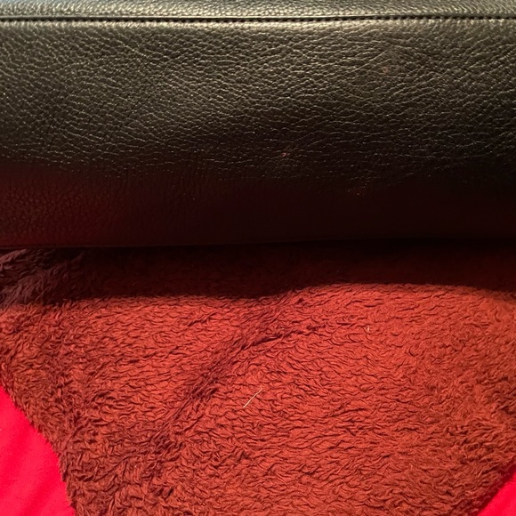 COACH Penelope Carryall 100% AUTHENTIC Color: Black
Leather handbag - Like New - Picture 14 of 16